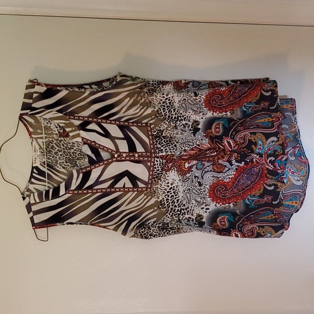 Summer sleeveless blouse
